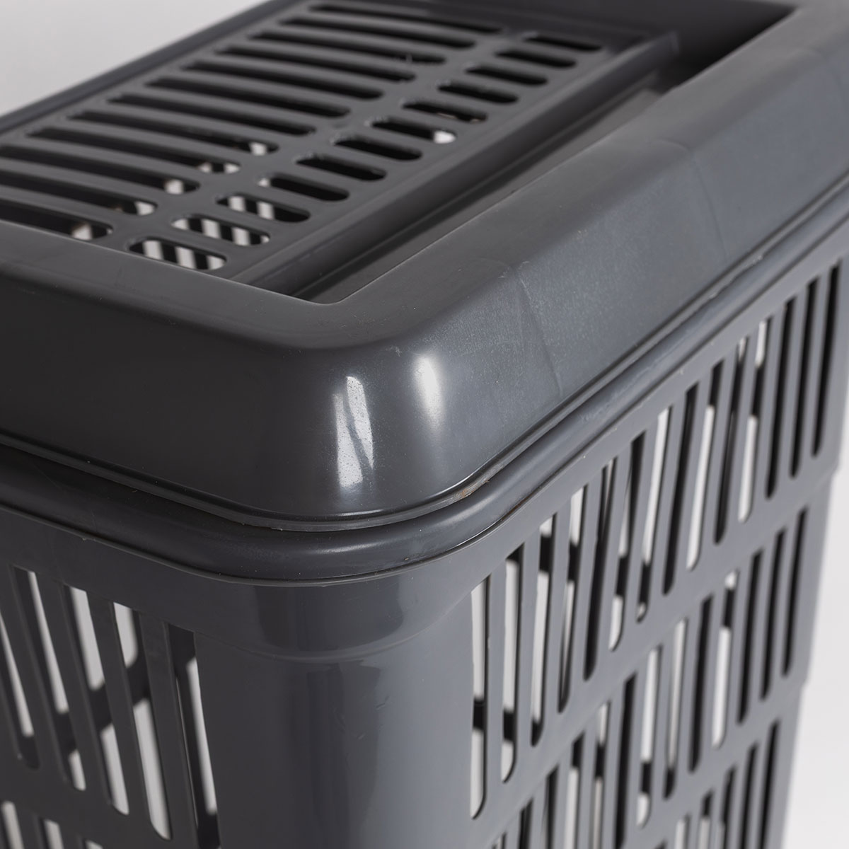 Cesto para colada con tapa gris 40L