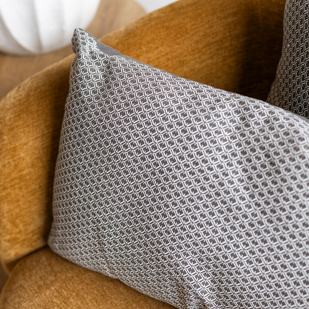 Cojín Otto Gris Decorado 30x50Cm