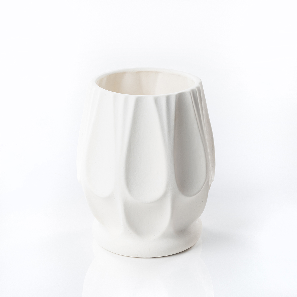 Jarr&oacute;n blanco de cer&aacute;mica 21.5cm