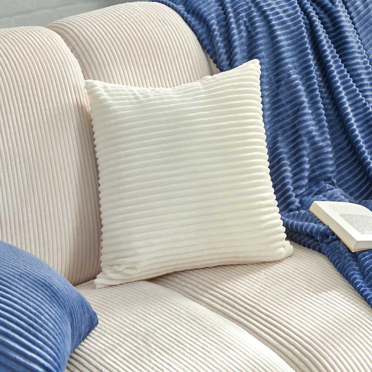 Cojín ARUM rayas marfil 38x38cm