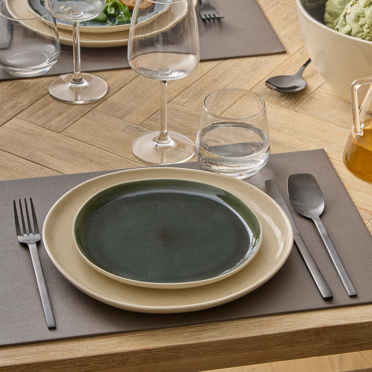 Plato de postre WONJA verde de cer&aacute;mica 21cm