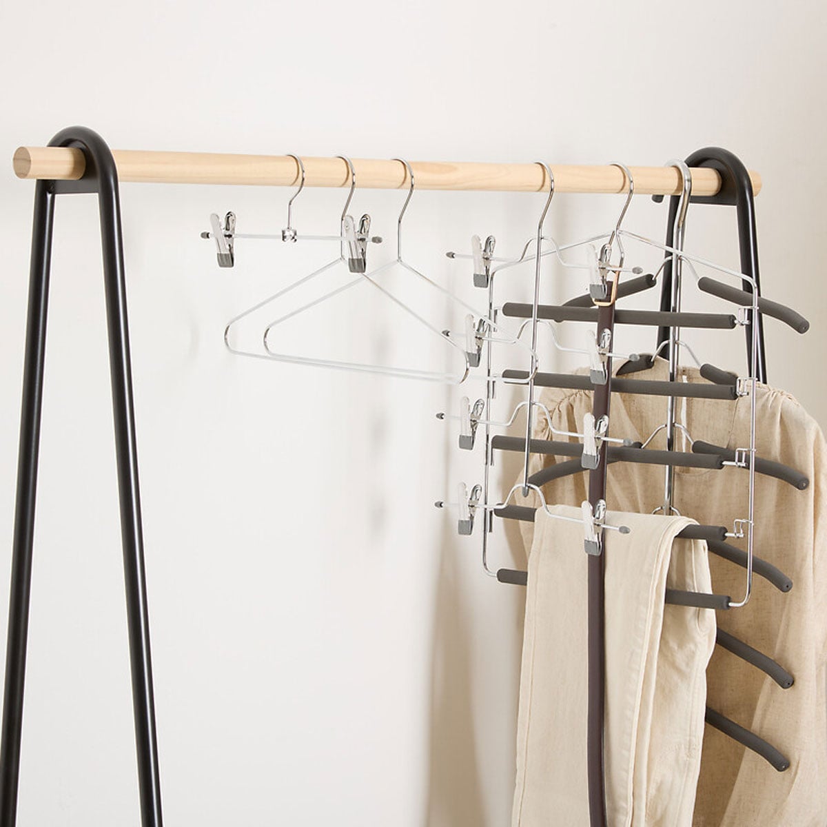Cabide para 6 Camisas Antiderrapante