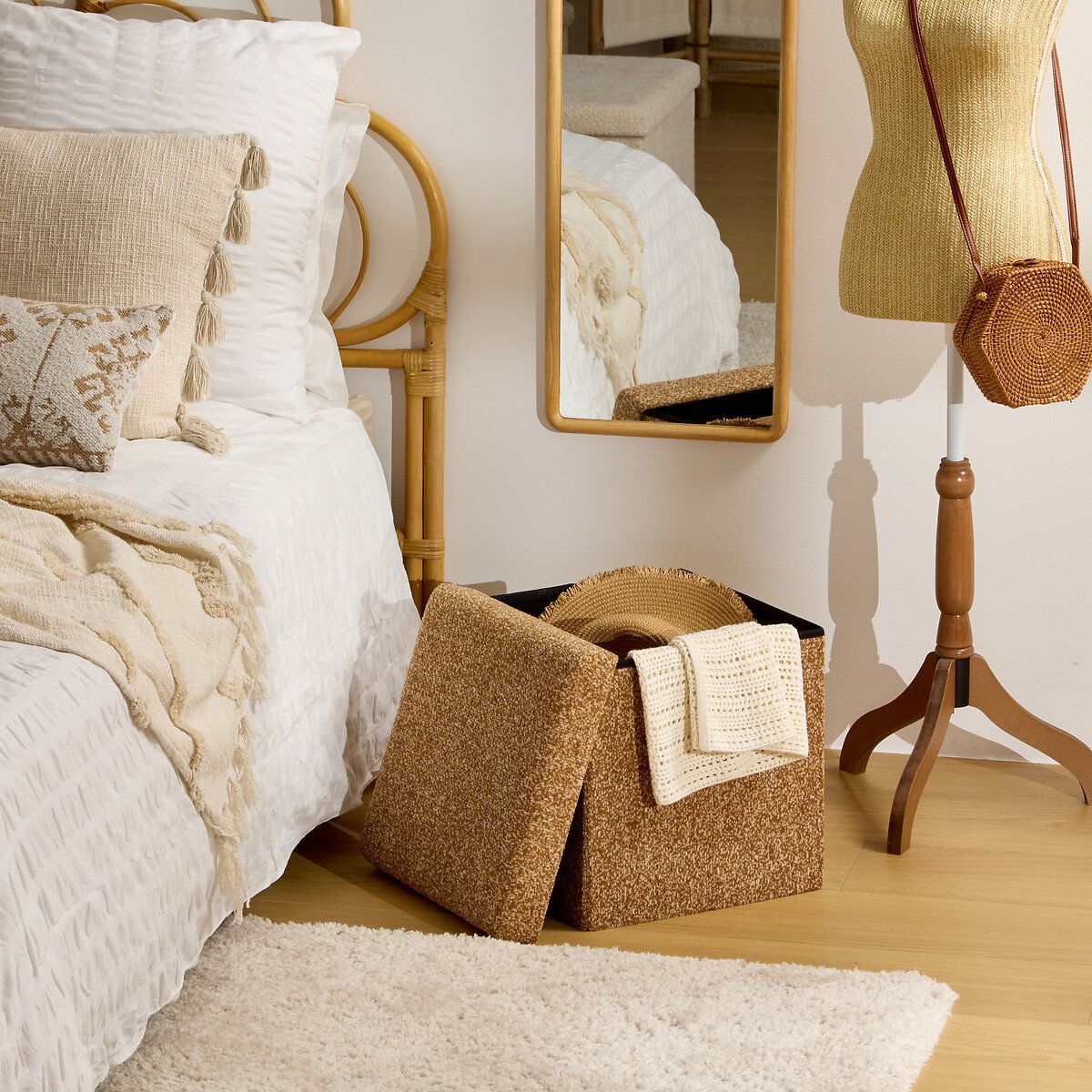 Puf con almacenaje OXIA ocre 38x38cm