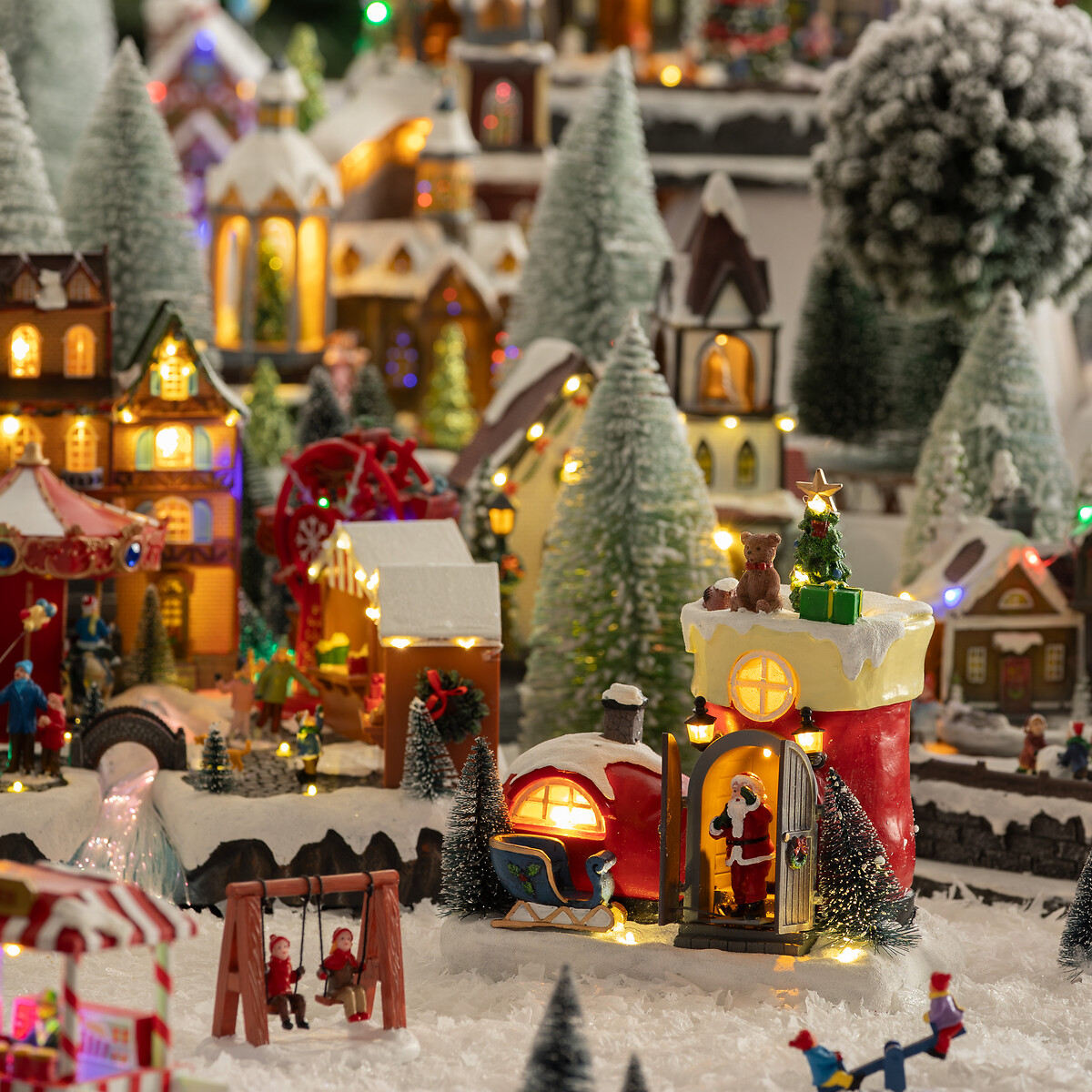 Aldea Bota de Pap&aacute; Noel con Luz &ndash; M&uacute;sica 