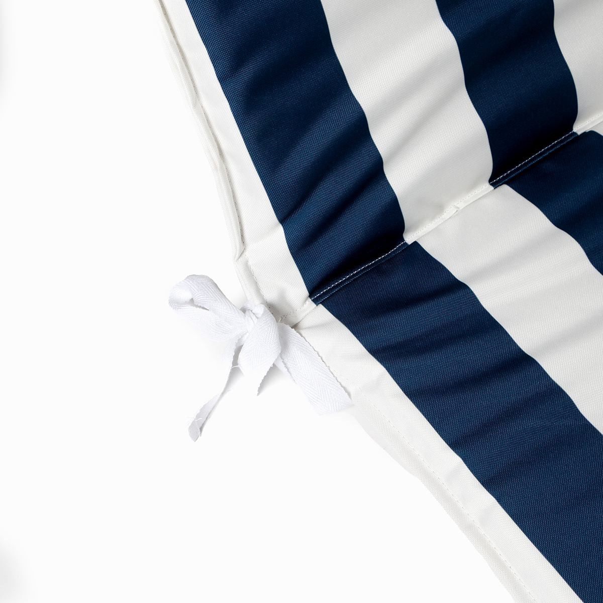 Coj&iacute;n para tumbona a rayas blancas y verdes