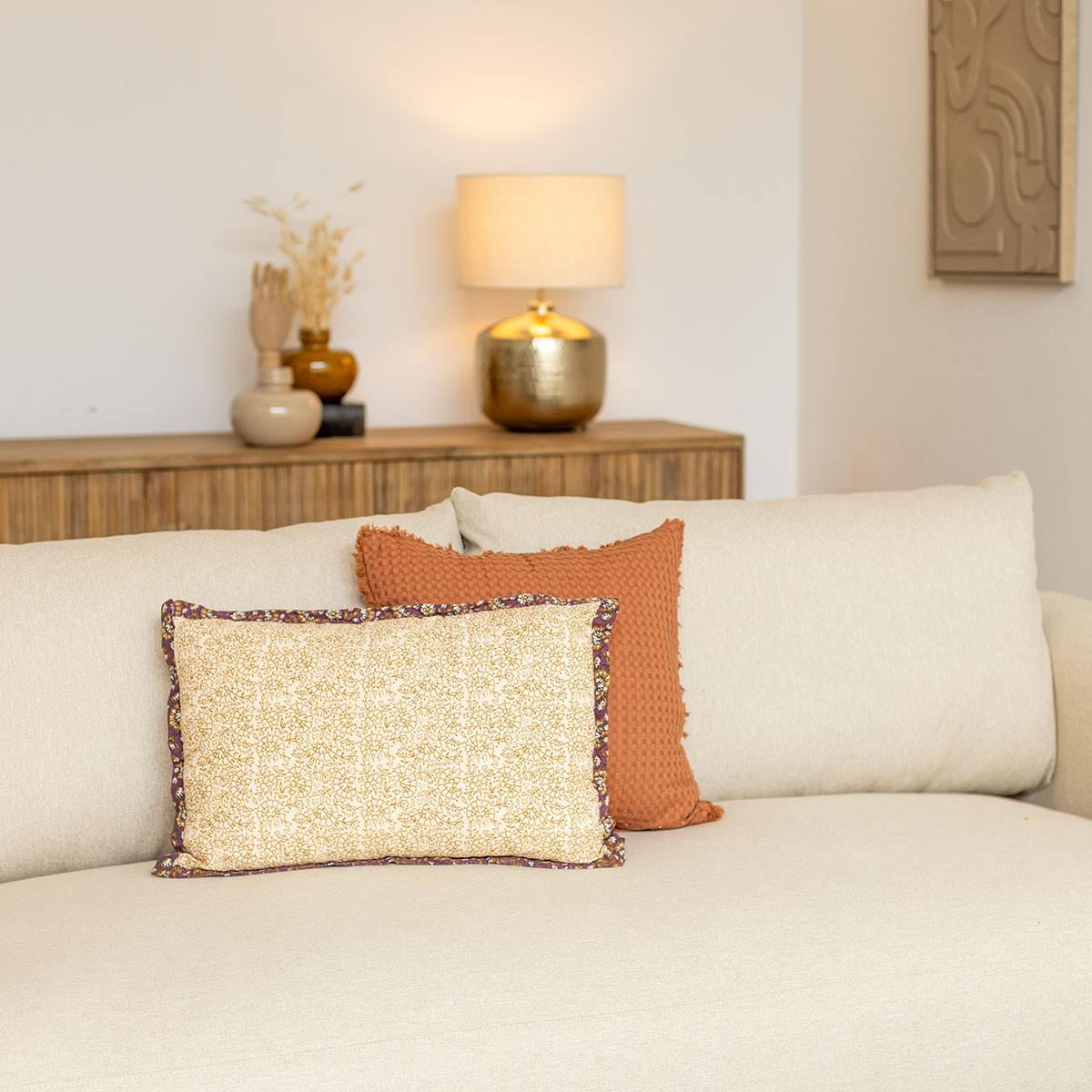 Almohada Indie Beige Con Flores 38x58cm