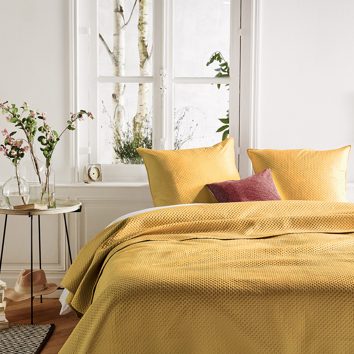 Colcha 240x260Cm C/2Fundas Cojín 60x60Cm