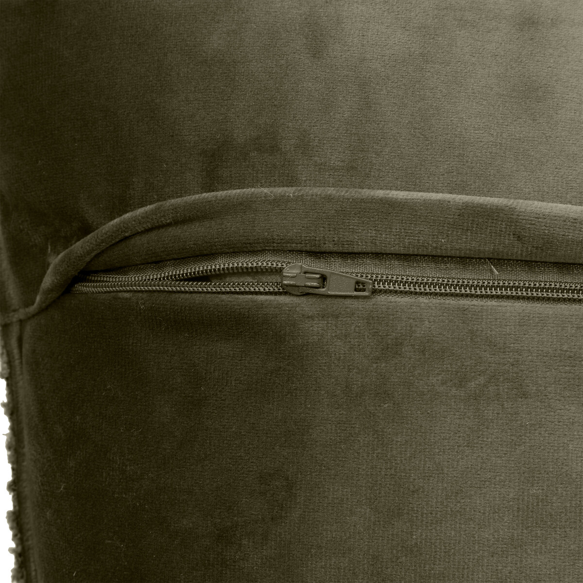 Cojín Bouclette Verde Caqui 45x45cm