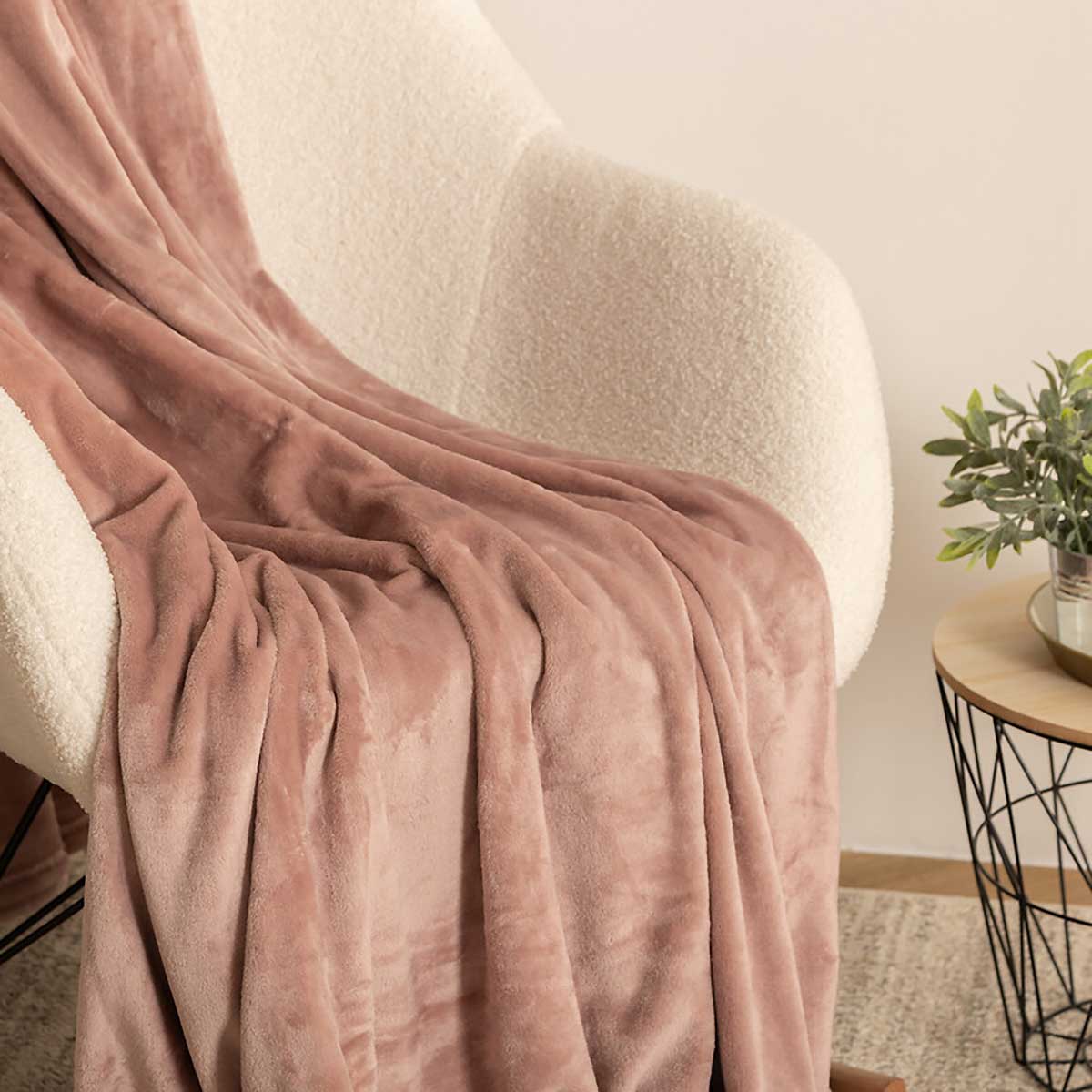 Manta Coralina Rosa Palo 180x230Cm