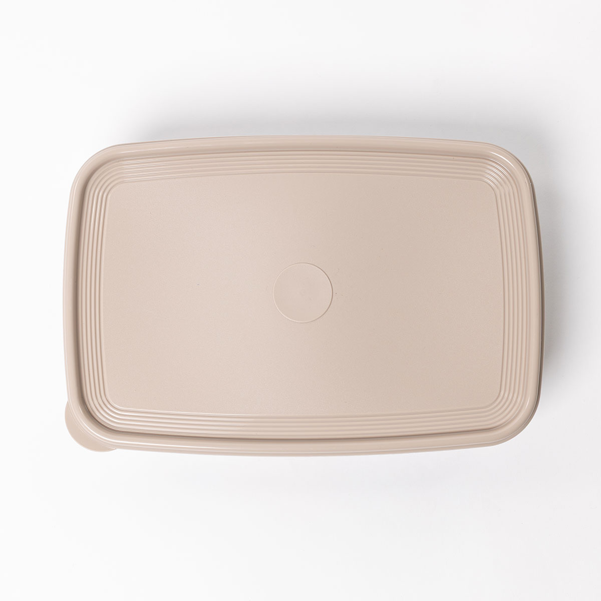 Caja rectangular con tapa beige 2,2L