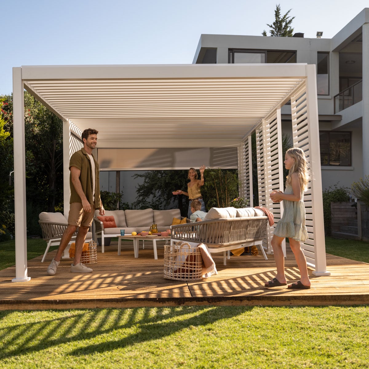 P&eacute;rgola &Eacute;VORA blanca 3,6x3,6m