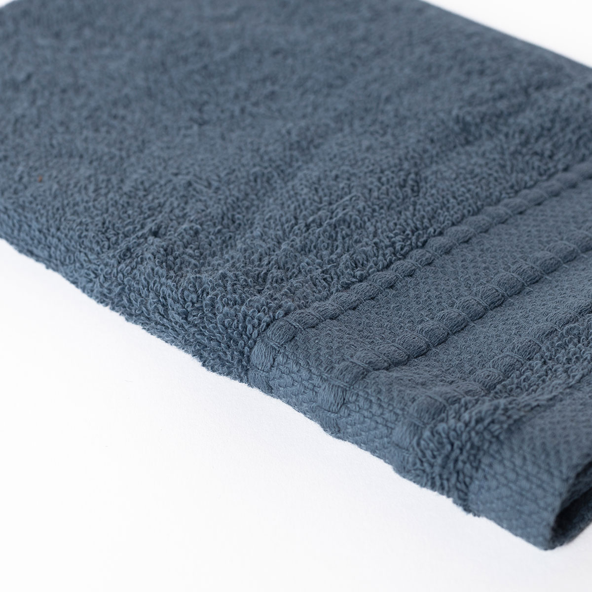 Toalla de ba&ntilde;o ESSENZA azul 30x50cm