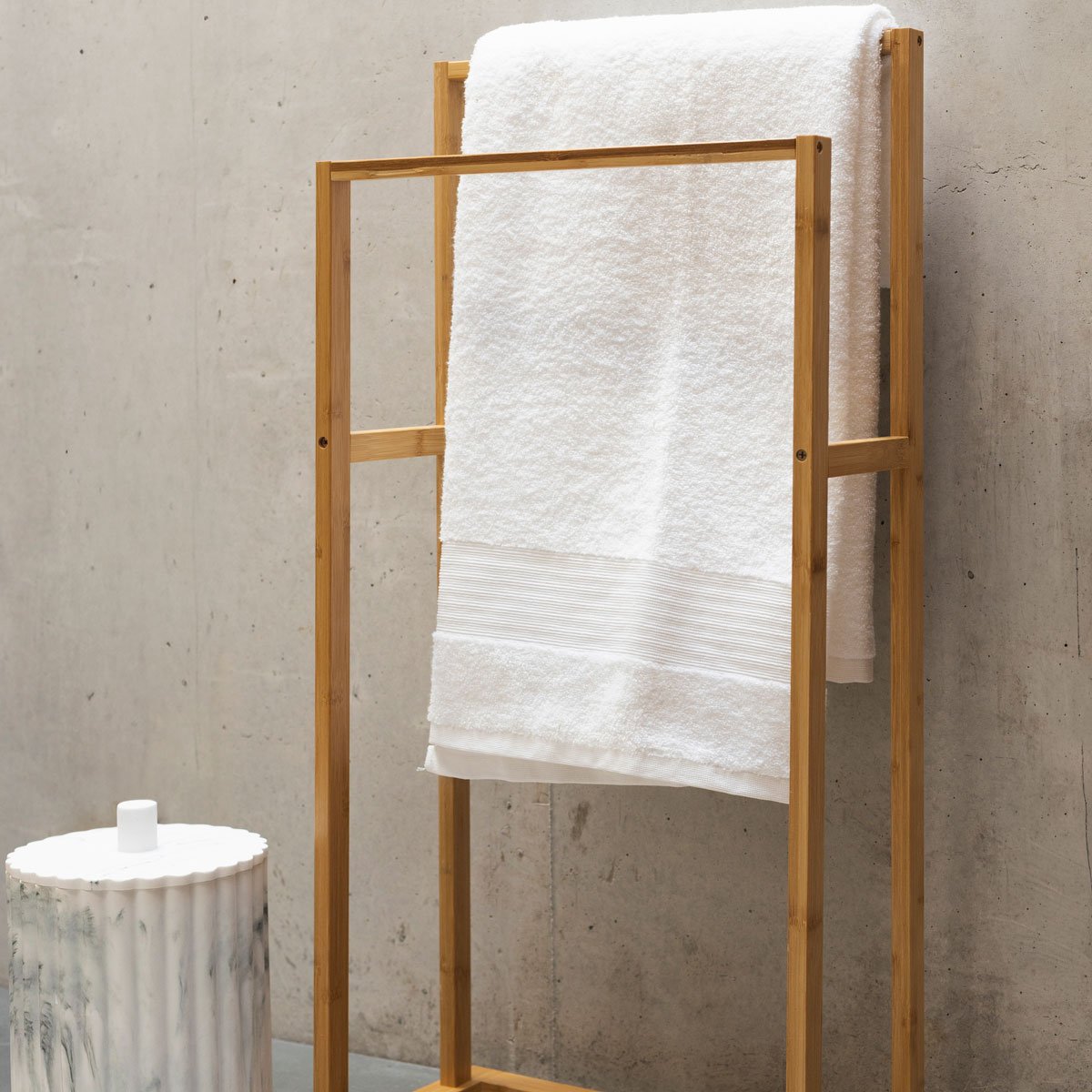 Toallero wc bamb&uacute;