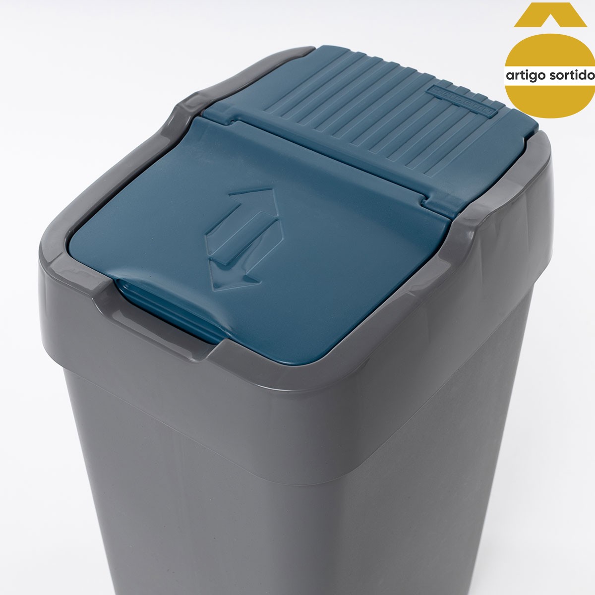 Cubo reciclaje con tapa basculante 18L