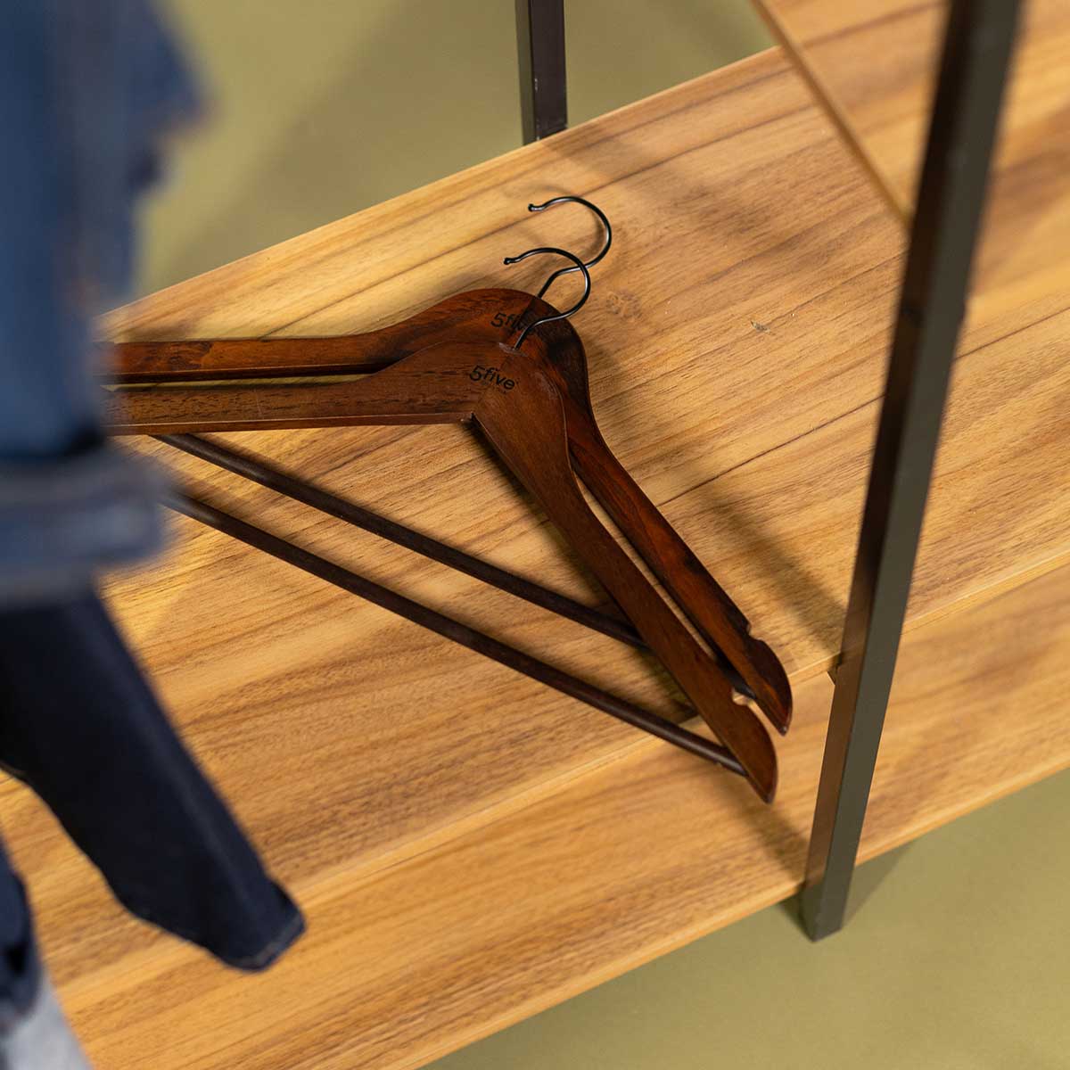 Set De 2 Perchas Vintage De Madera