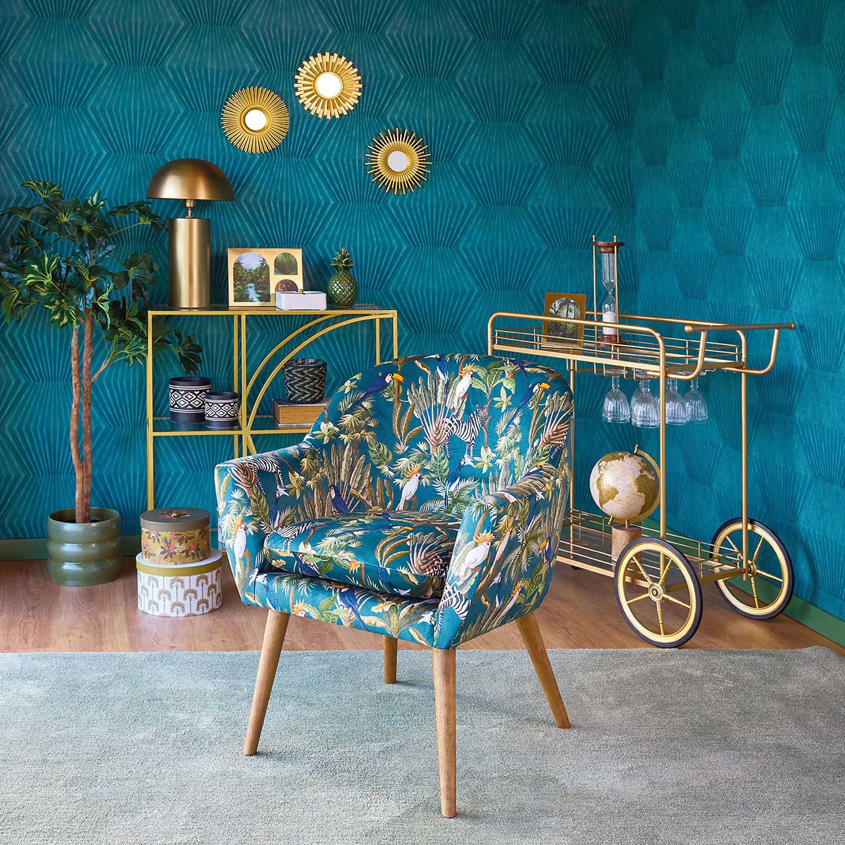 Carrinho De Apoio Dourado Em Metal Dolce Riviera