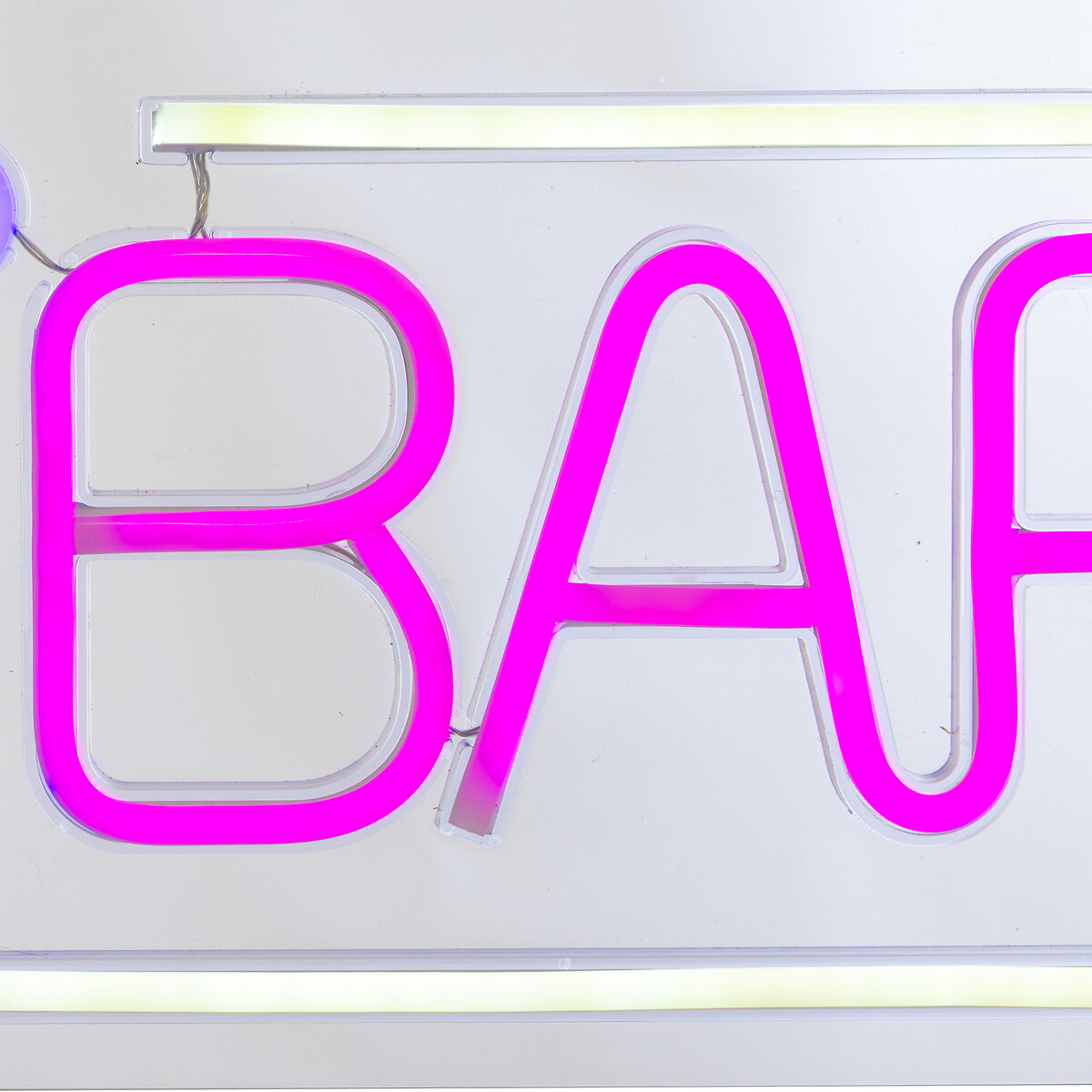 Decoraci&oacute;n mural led neon bar