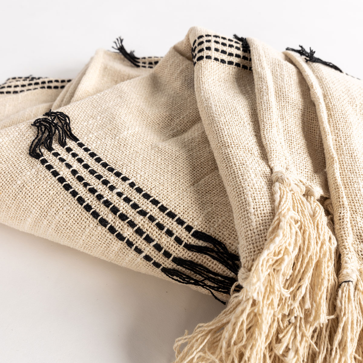 Manta beige con flecos 125x150cm