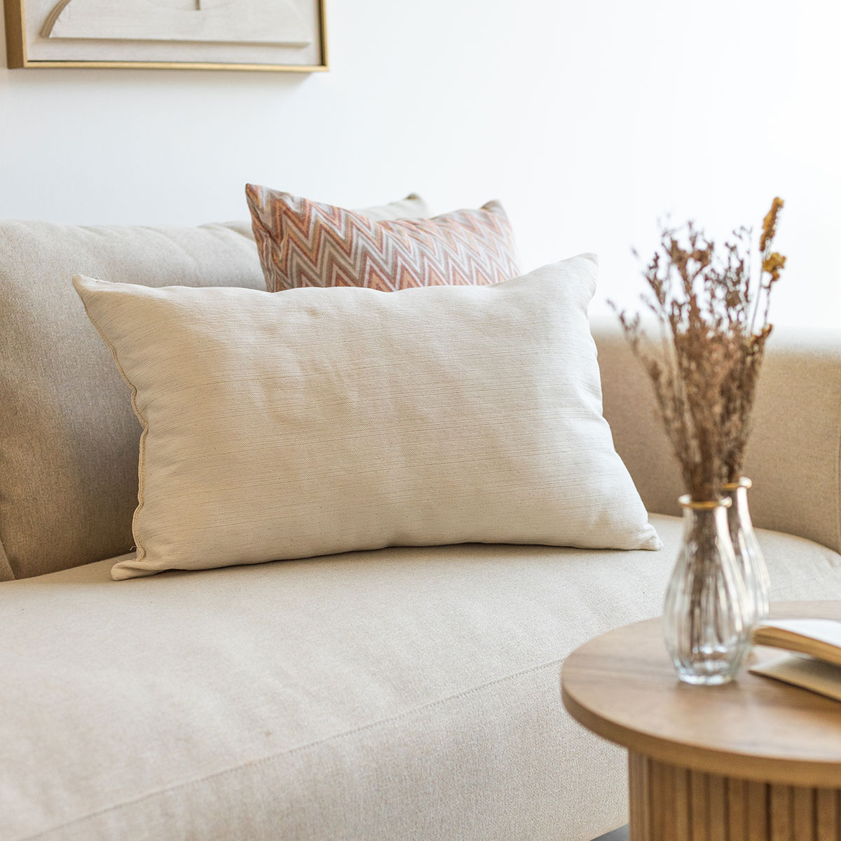 Coj&iacute;n decorativo GLOW crudo  45x60cm