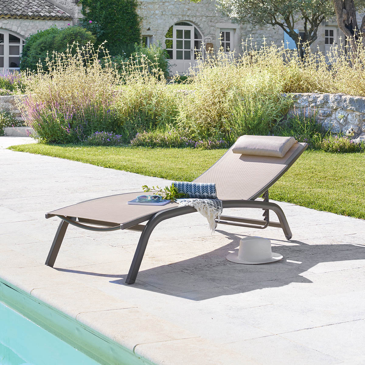 Tumbona BONAO lino y tonka