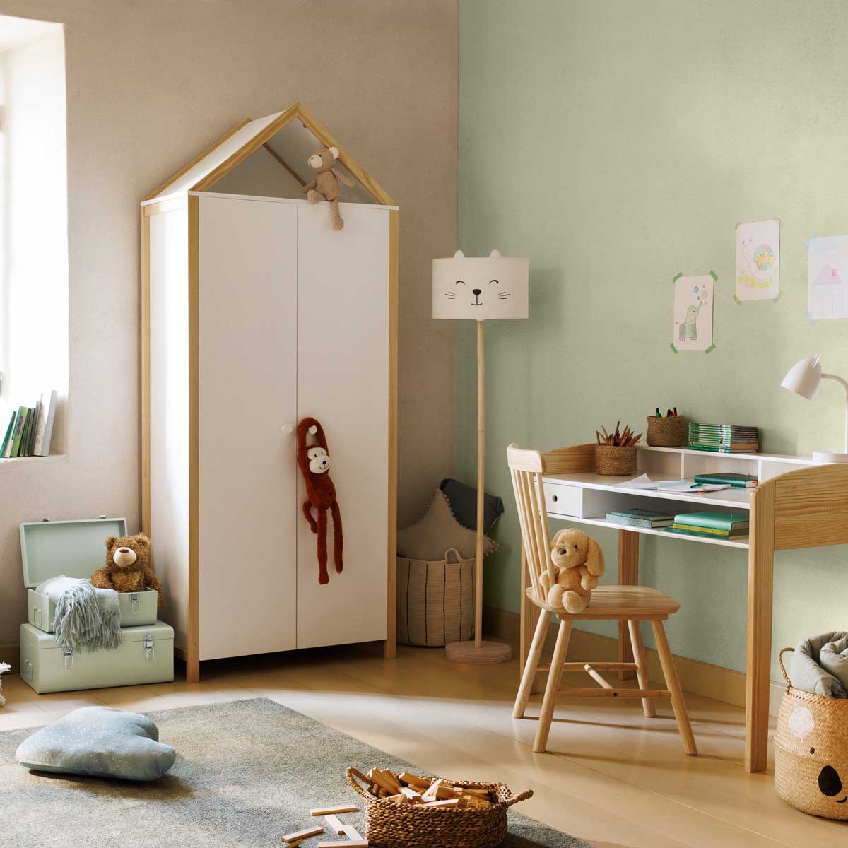 L&aacute;mpara De Pie F&eacute;lix Blanco 152cm