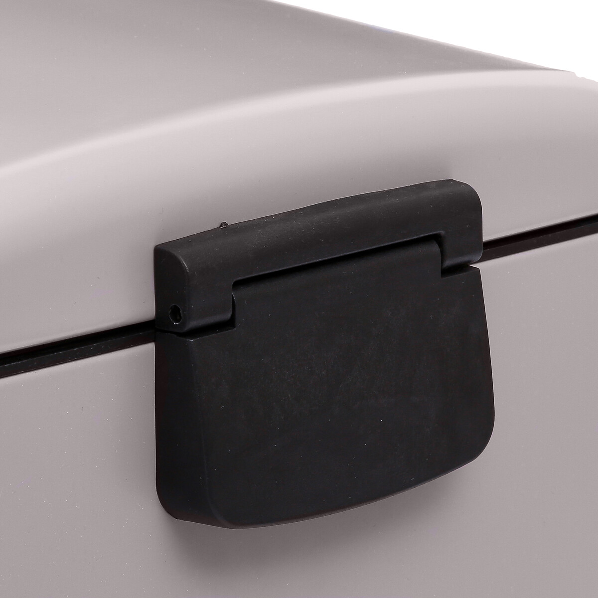 Cubo de basura 30l gris pardo ARIANE