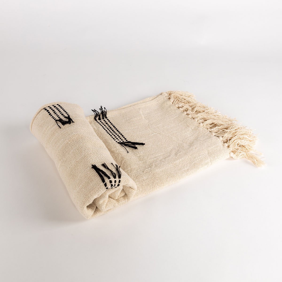 Manta beige con flecos 125x150cm