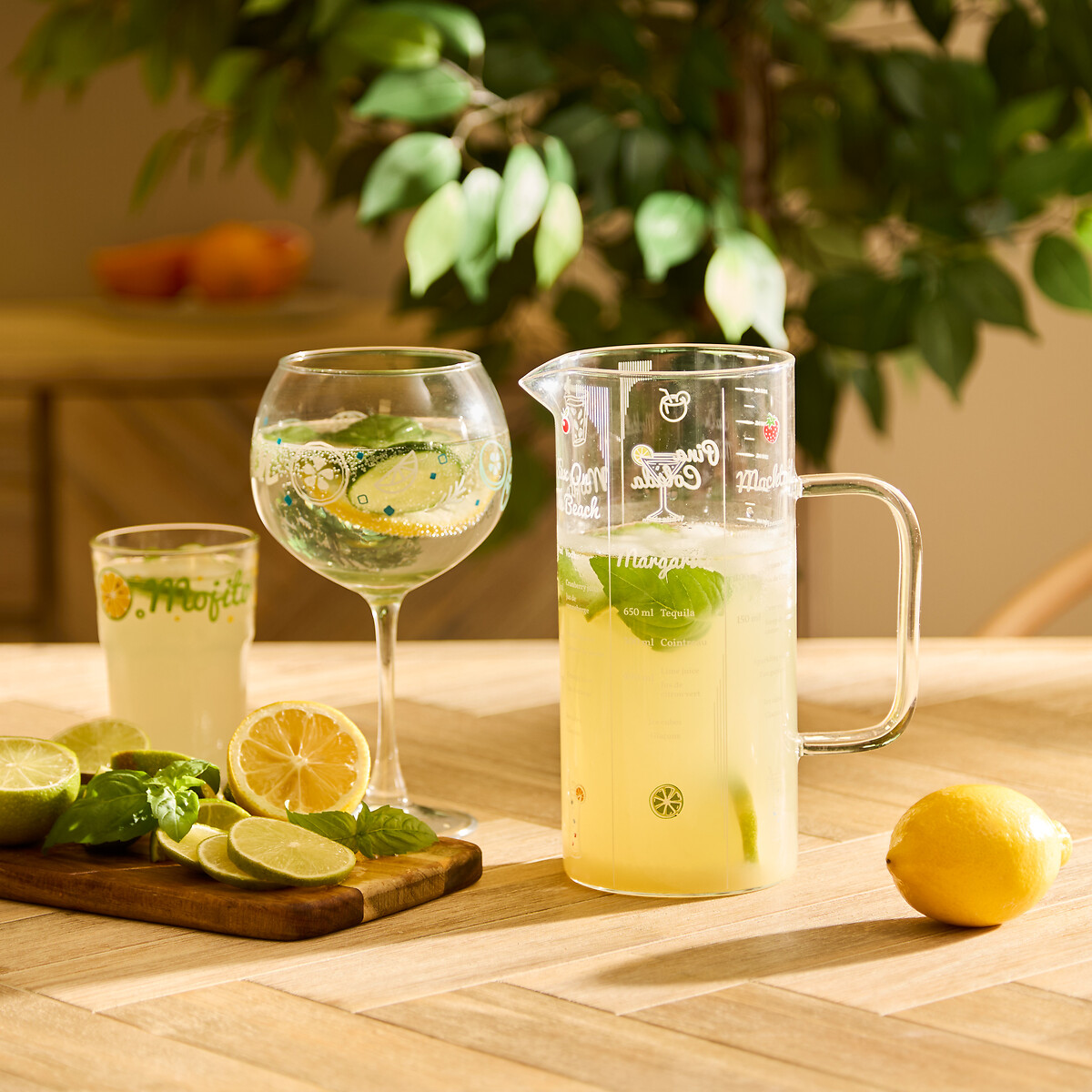 Jarra transparente de vidrio 1.5L