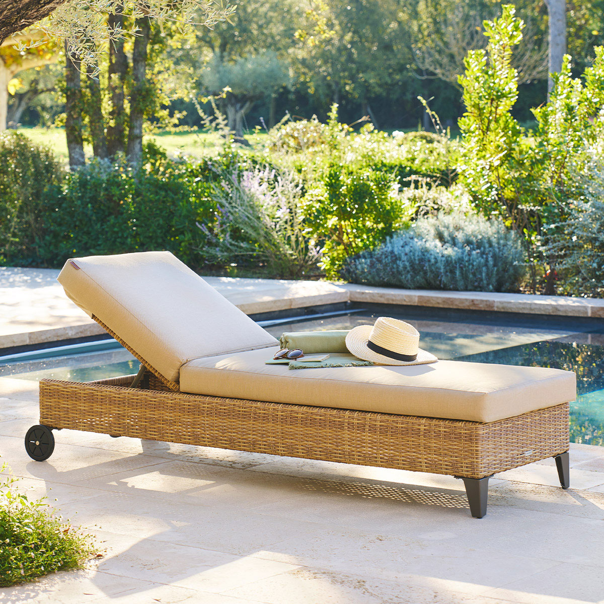 Tumbona BOALI savana de ratán 