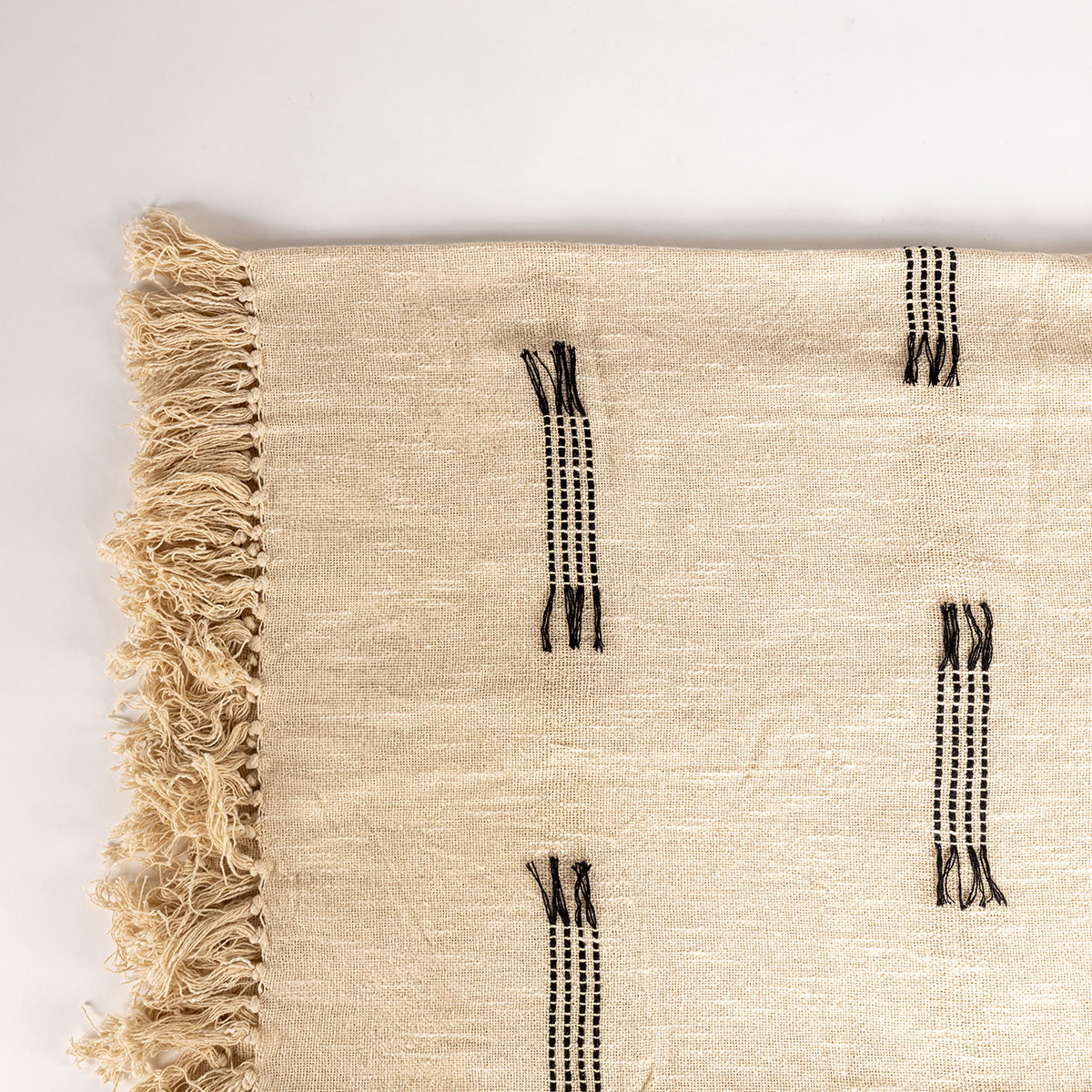 Manta beige con flecos 125x150cm