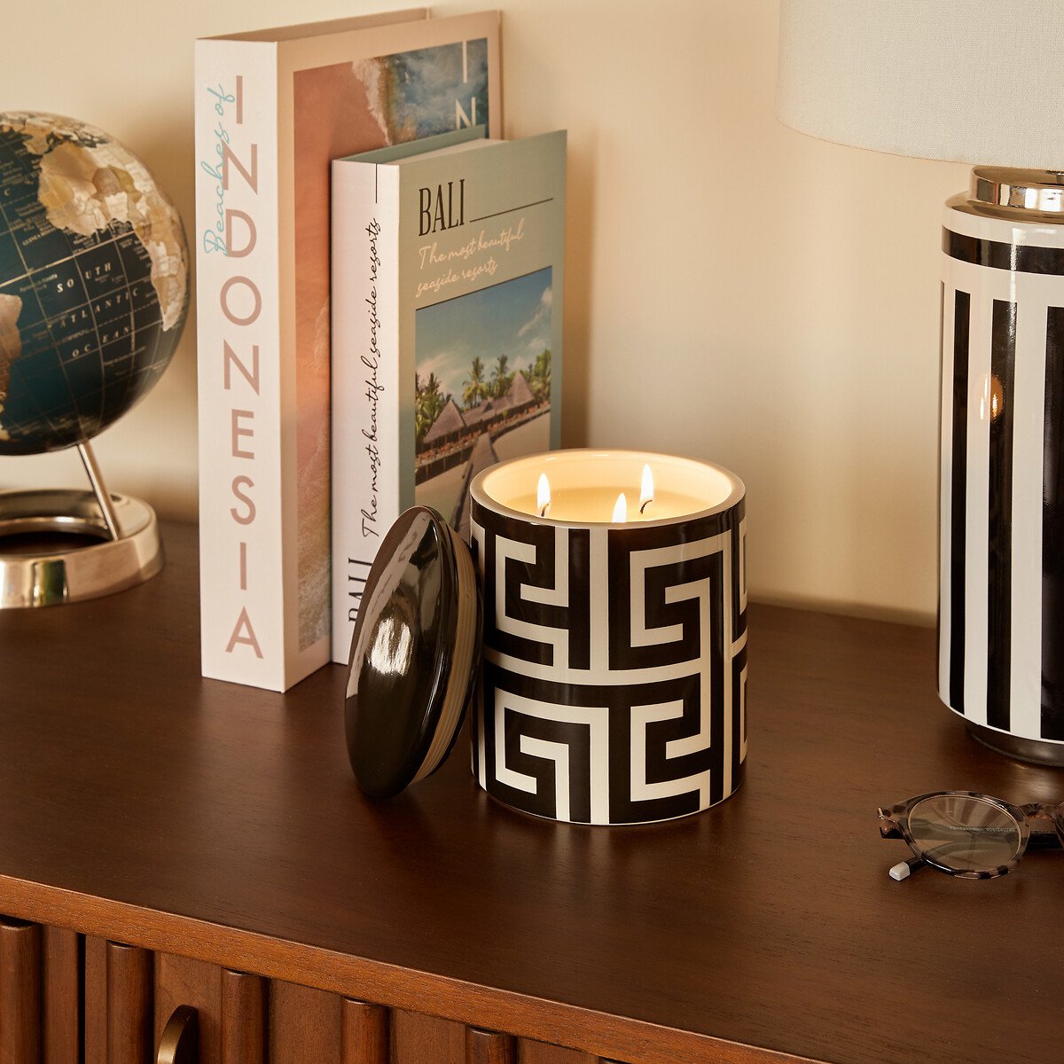 Vela perfumada en vaso de cer&aacute;mica