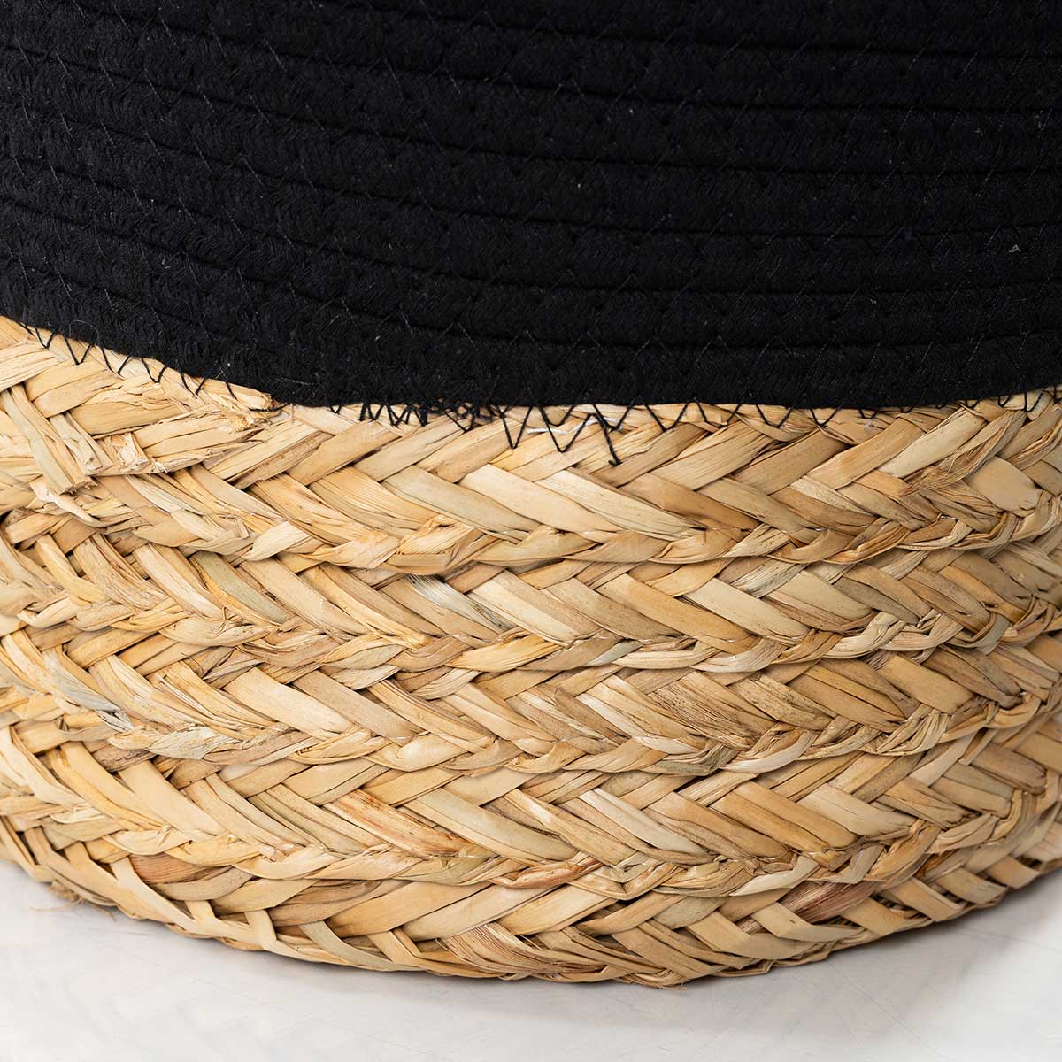 Cesto baño negro y natural 50cm