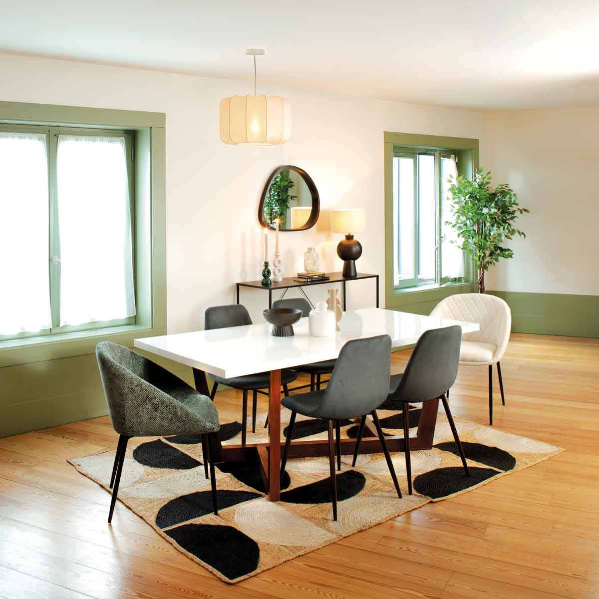 Silla ROKA terciopelo verde celadón patas marrones