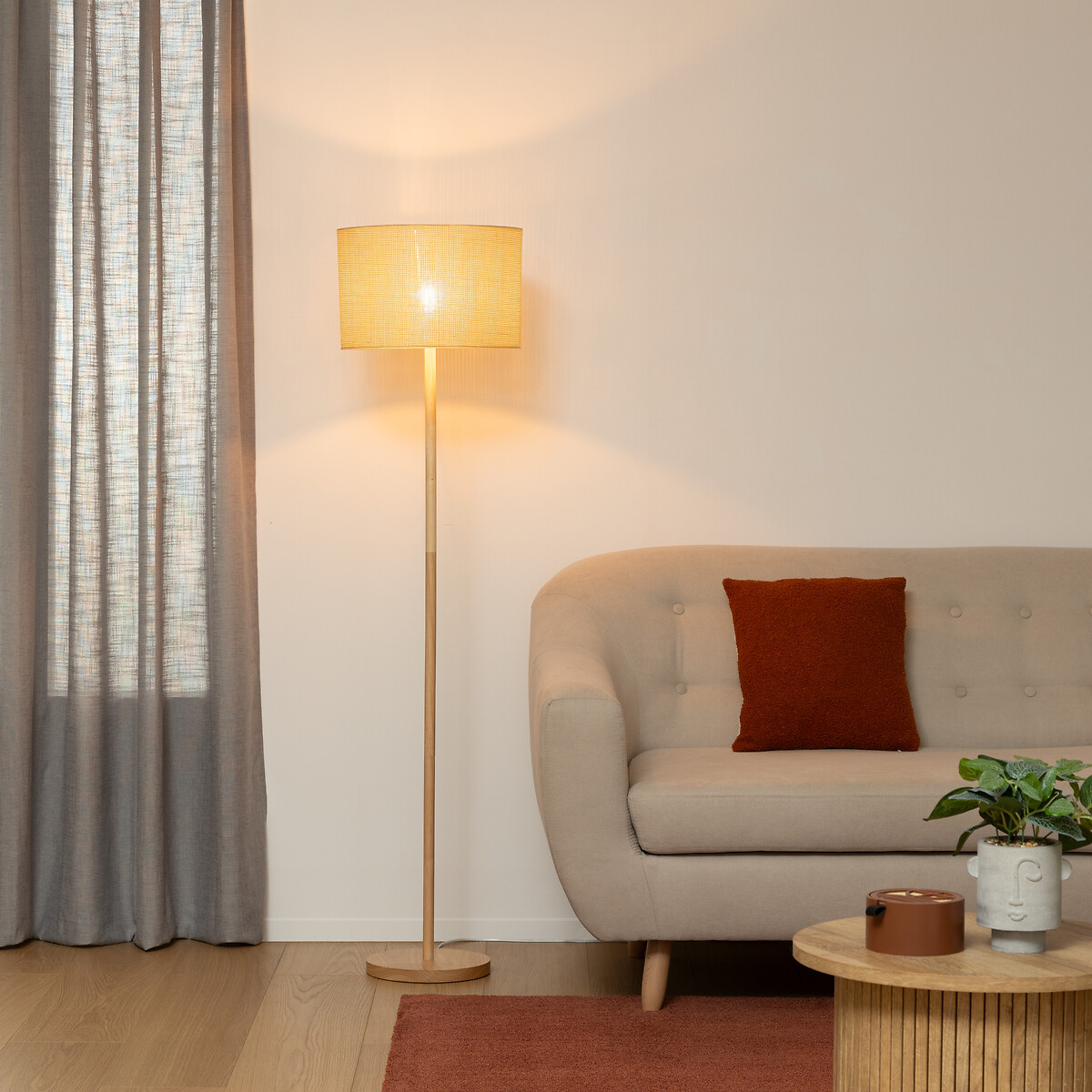 L&aacute;mpara de pie DELLA beige 149cm