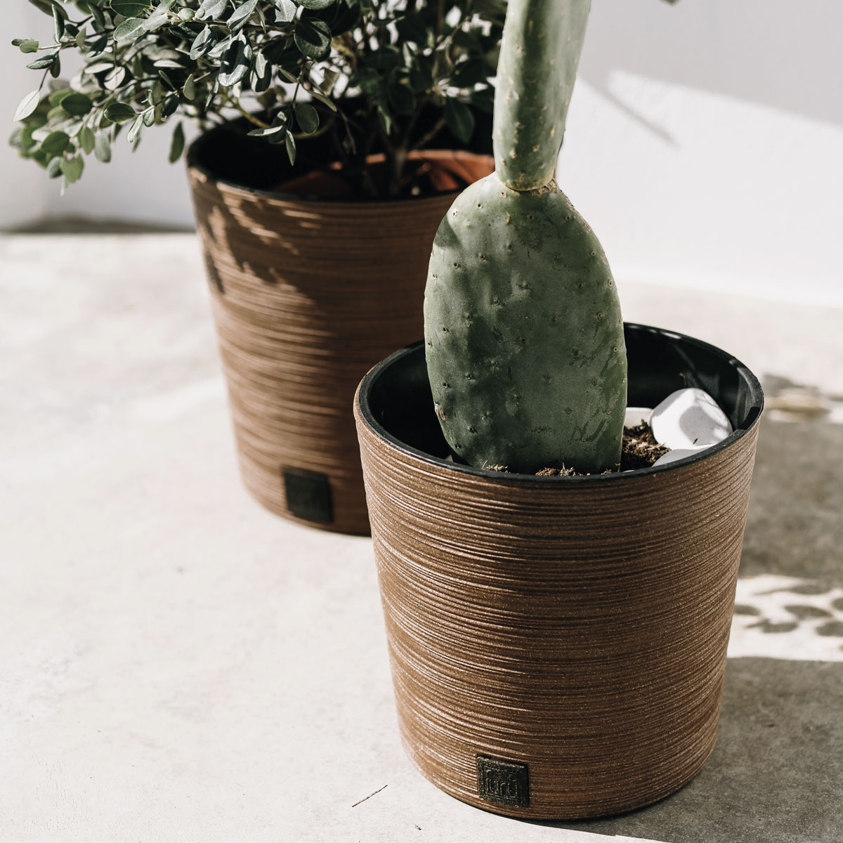 Maceta FURU ECO WOOD marr&oacute;n 25cm