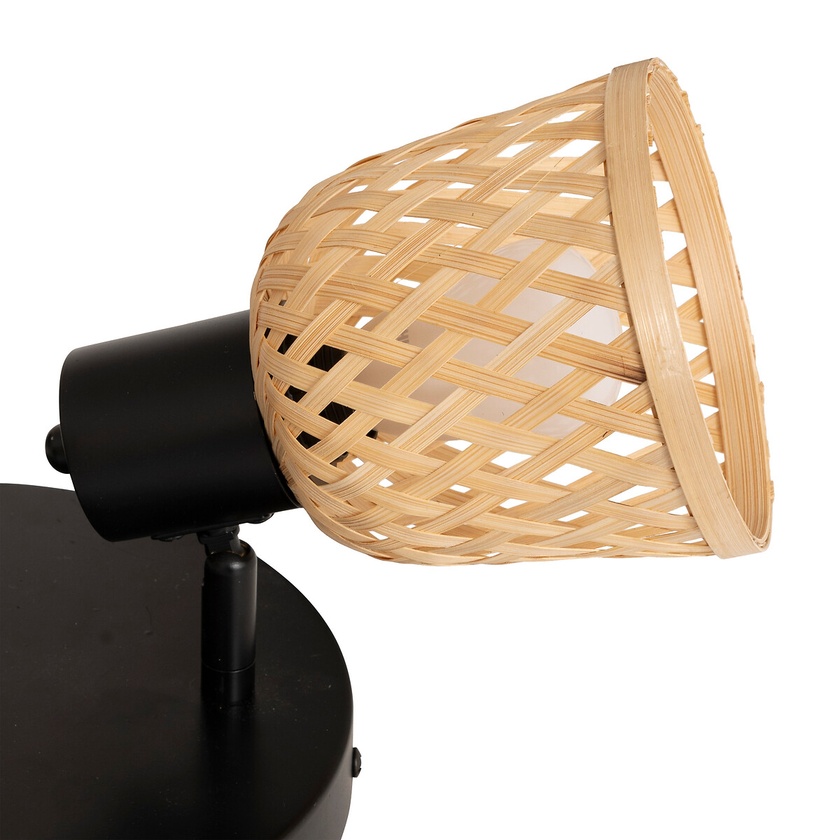 L&aacute;mpara techo LIO beige efecto r&aacute;fia 3 bombillas