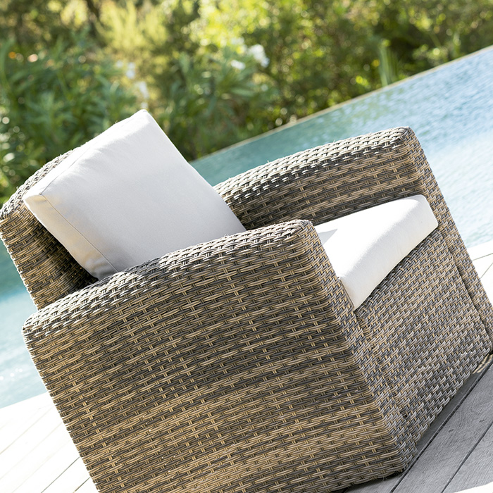 Conjunto POLYNESIA NATURAE de ratán sintético