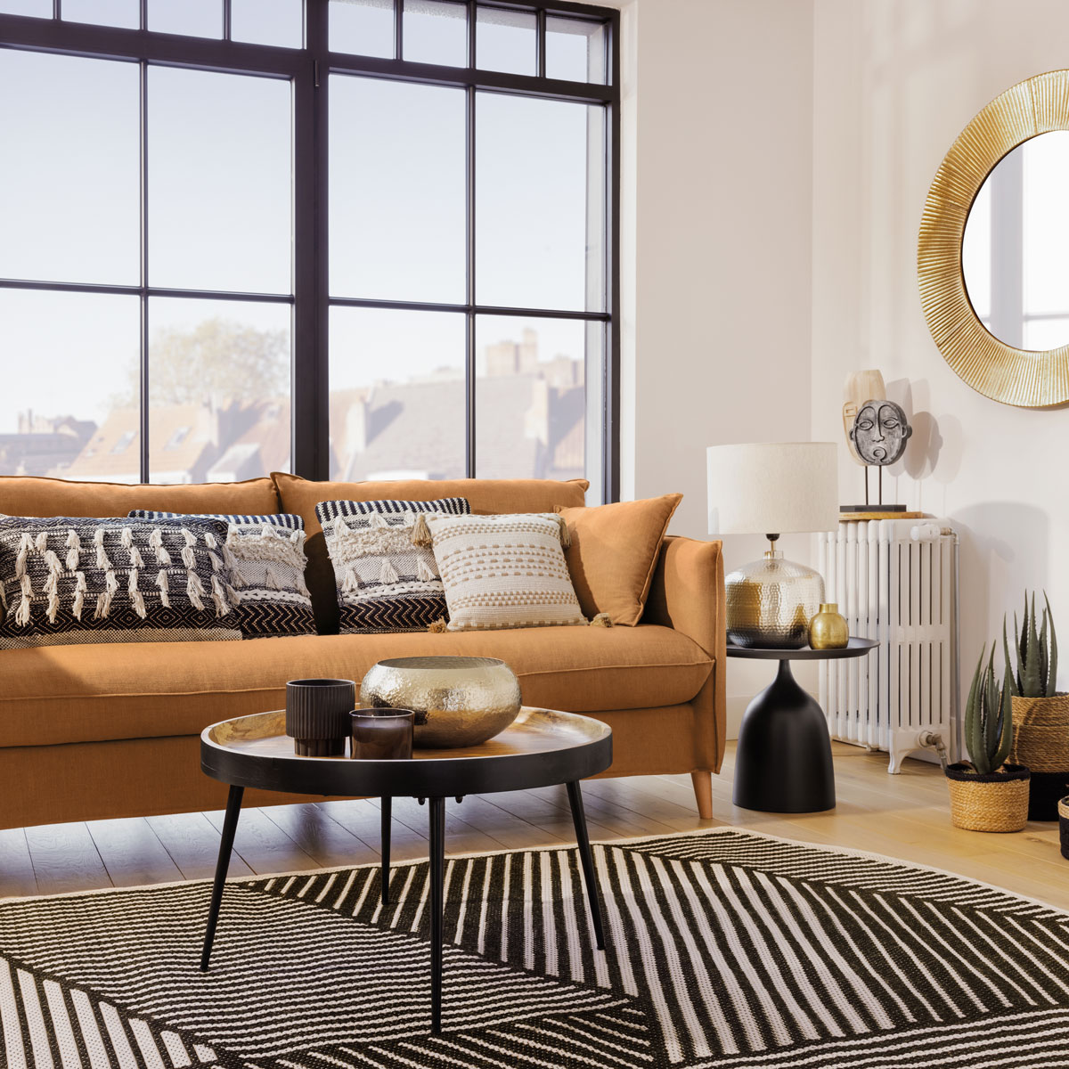 Lámpara Mesa Kais Base Champán De Metal Martillado