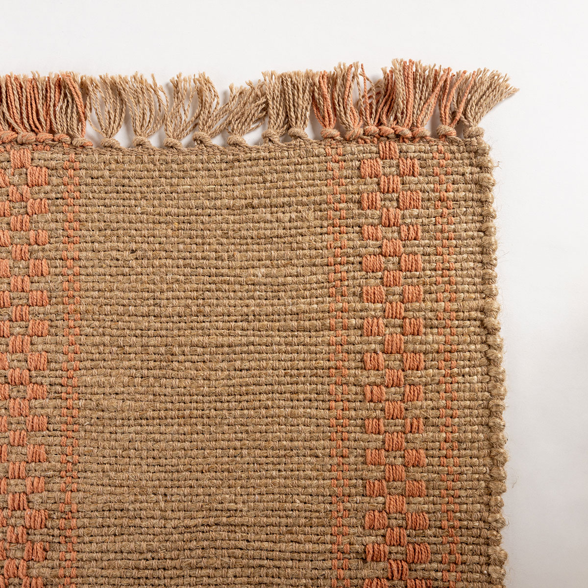 Mantel individual MIRAGE marr&oacute;n 33x48cm