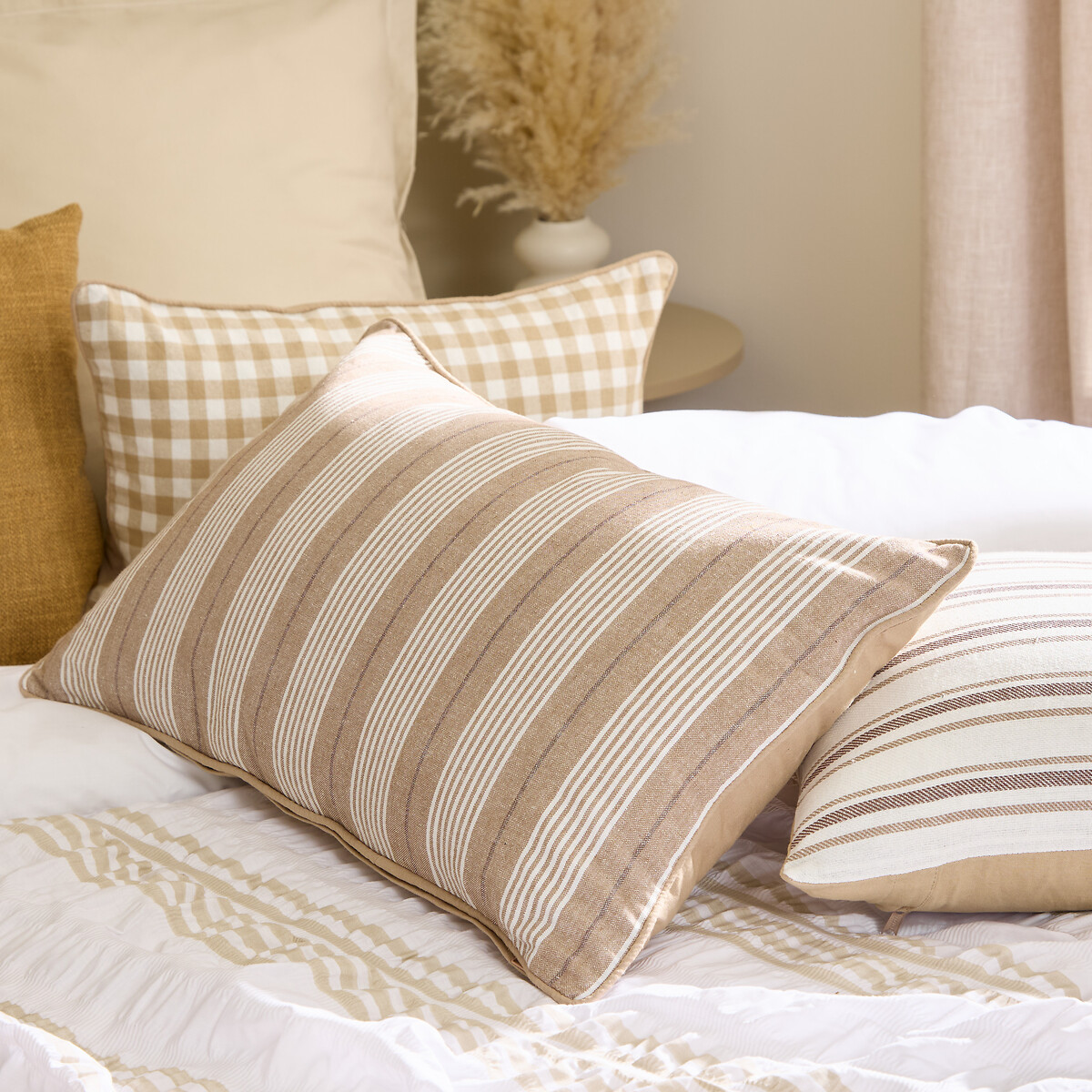 Almohada GROOVE beige 38x58cm