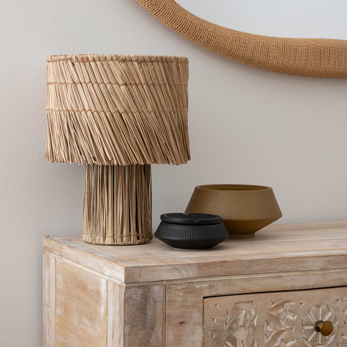 L&aacute;mpara De Mesa De Rafia Beige Yoni