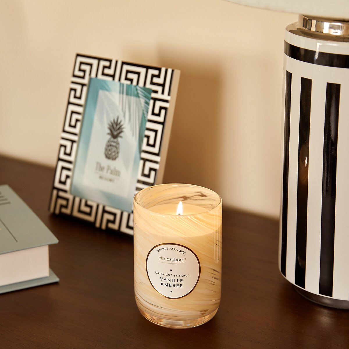 Vela perfumada en tarro de vidrio