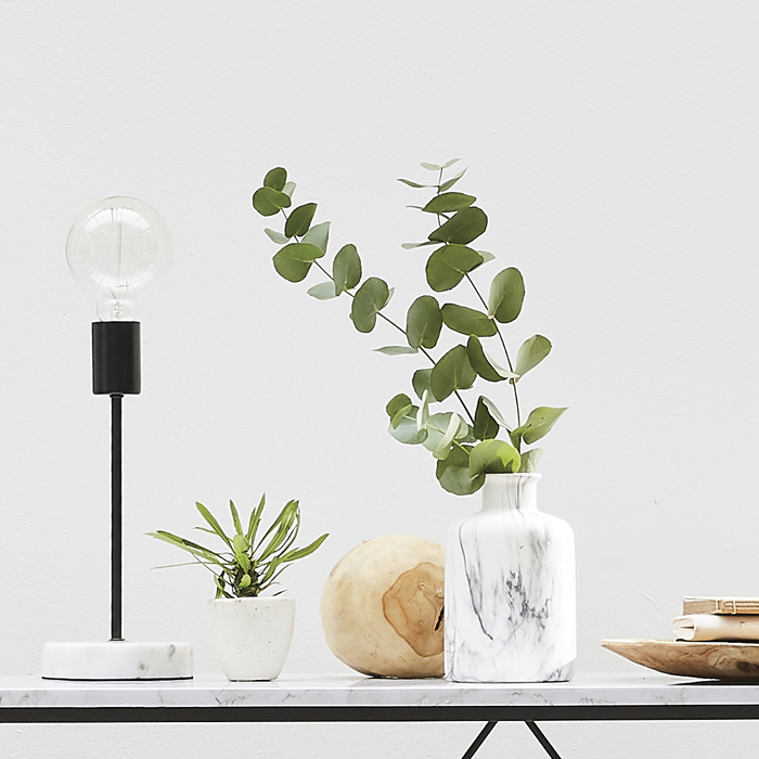 Jarrón blanco efecto mármol 17,5cm