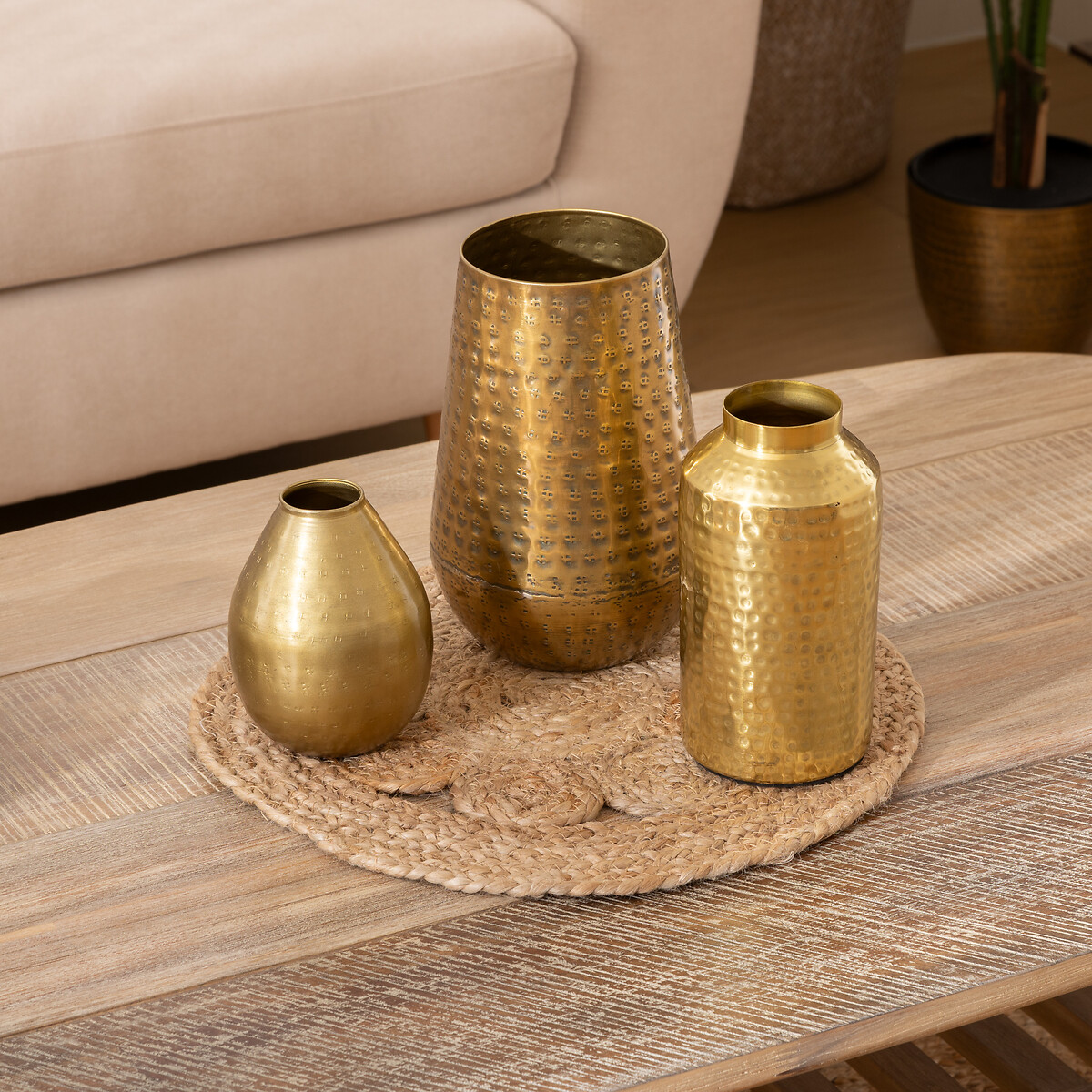 Jarrón OASIS dorado de metal 23Cm