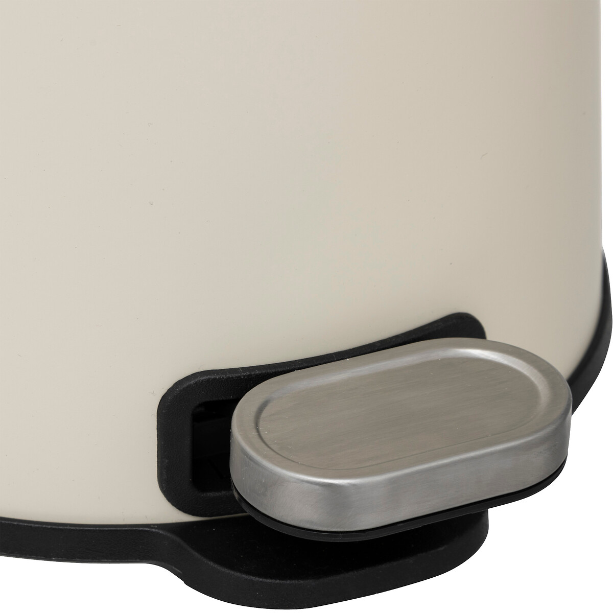 Cubo de basura beige de metal con pedal DELTA 6l