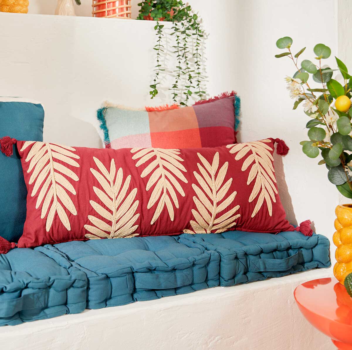 Cojín bordado YUCATAN 10x30x80cm