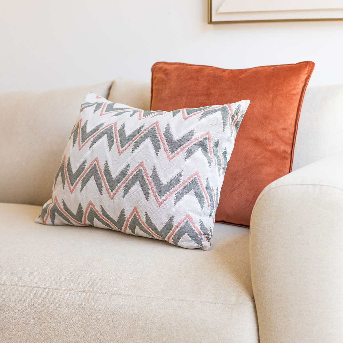 Almohada VIBES naranja y verde 45x60cm