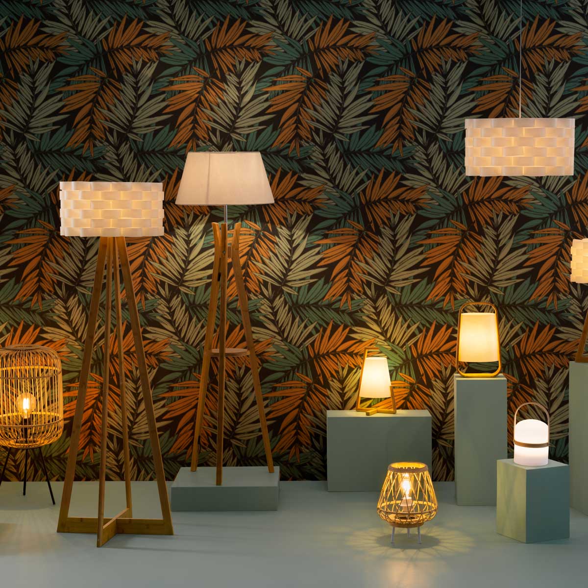 Candeeiro De Ch&atilde;o Kalo Em Bambu Com Abajur Bege