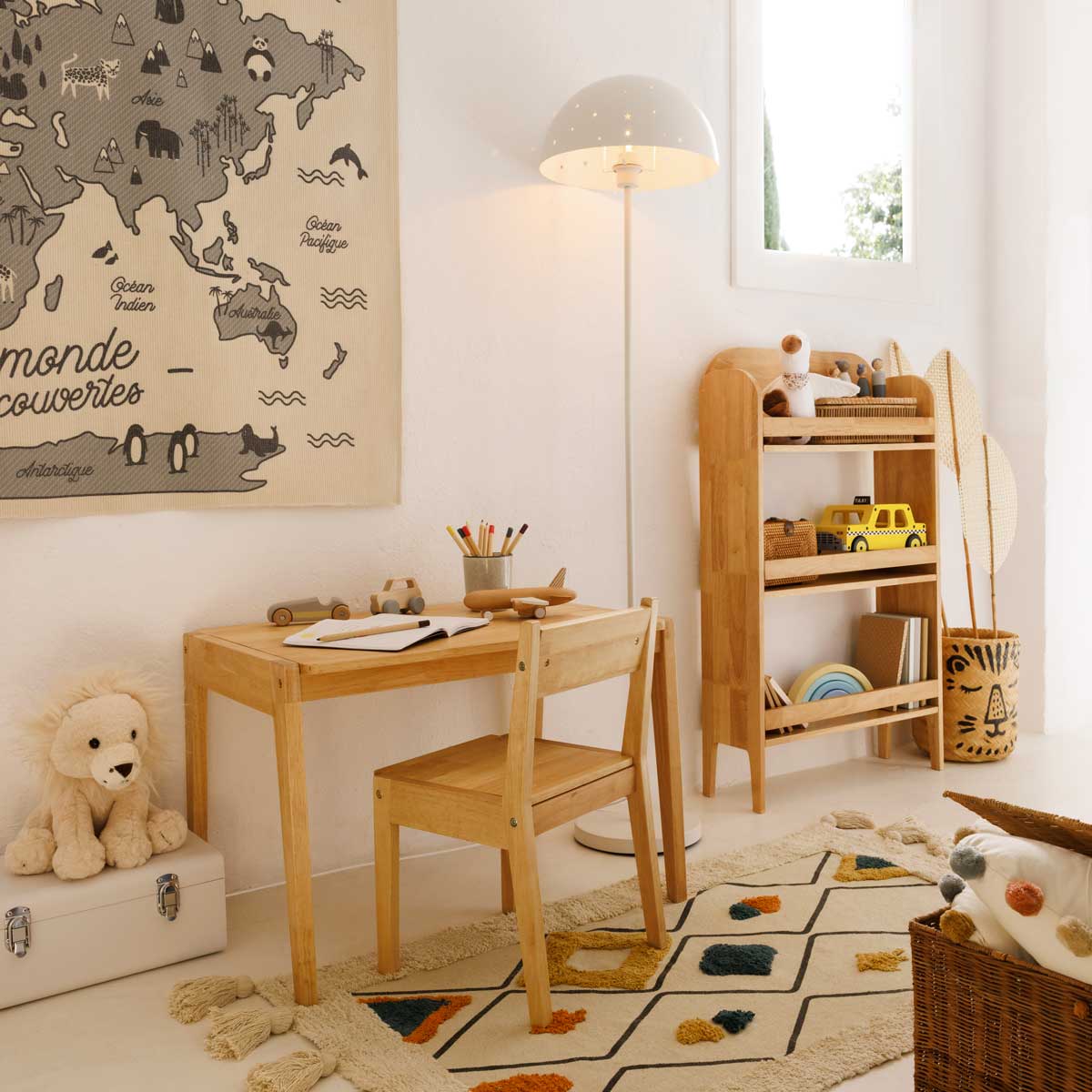 Lámpara De Pie Champi Blanca 35x150Cm