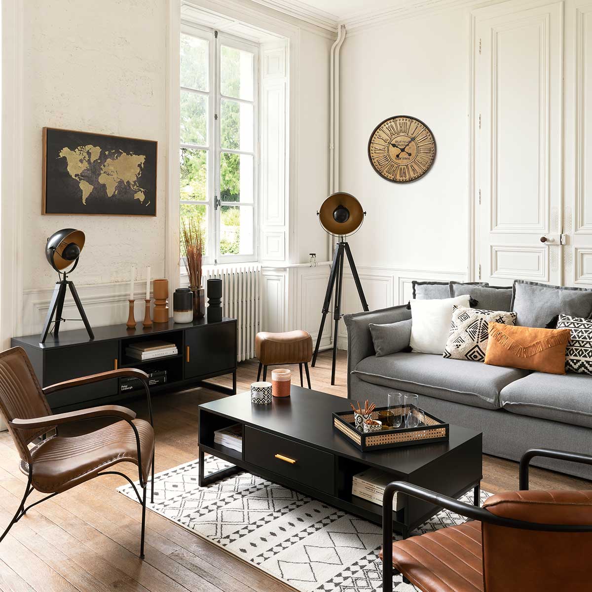 L&aacute;mpara De Mesa Lahti Negro Y Dorado Tr&iacute;pode